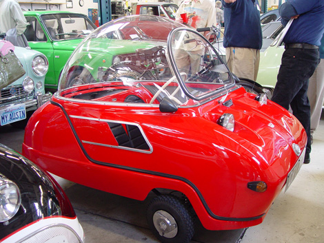 Peel-trident-3-wheel-car.jpg