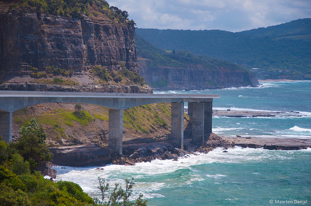 Sea-cliff-bridge.jpg