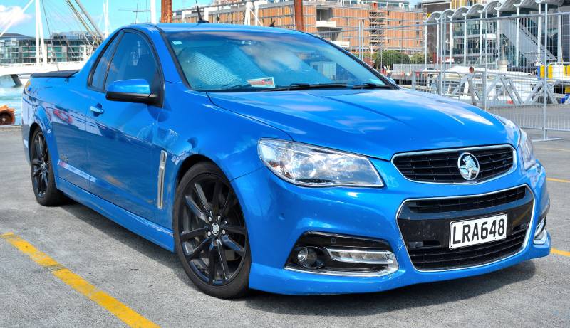 Holden-commodore-2013.jpg