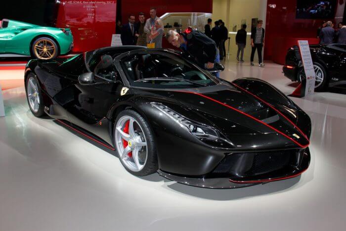 Ferrari_LaFerrari_Aperta-e1515388763831.jpg